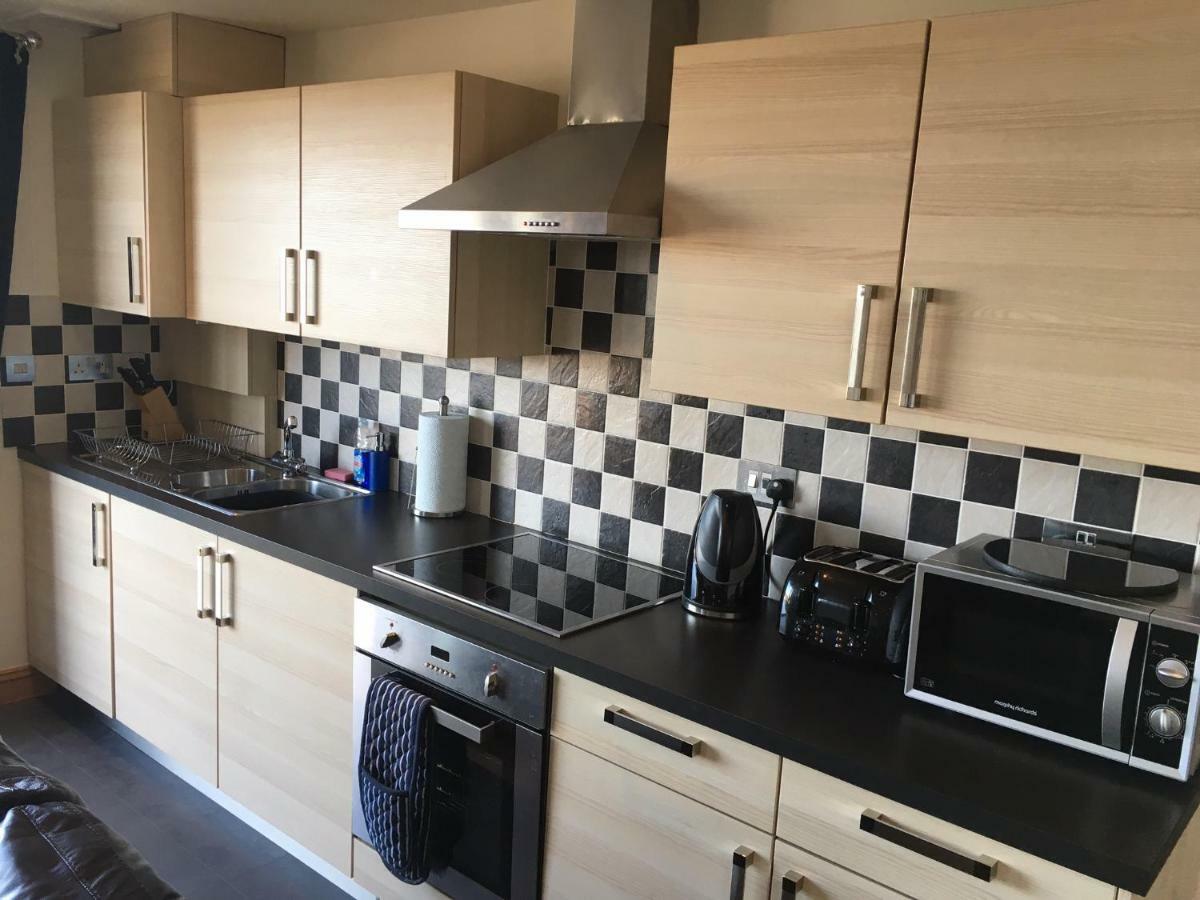Crud Yr Awel Apartment Y Felinheli Eksteriør billede